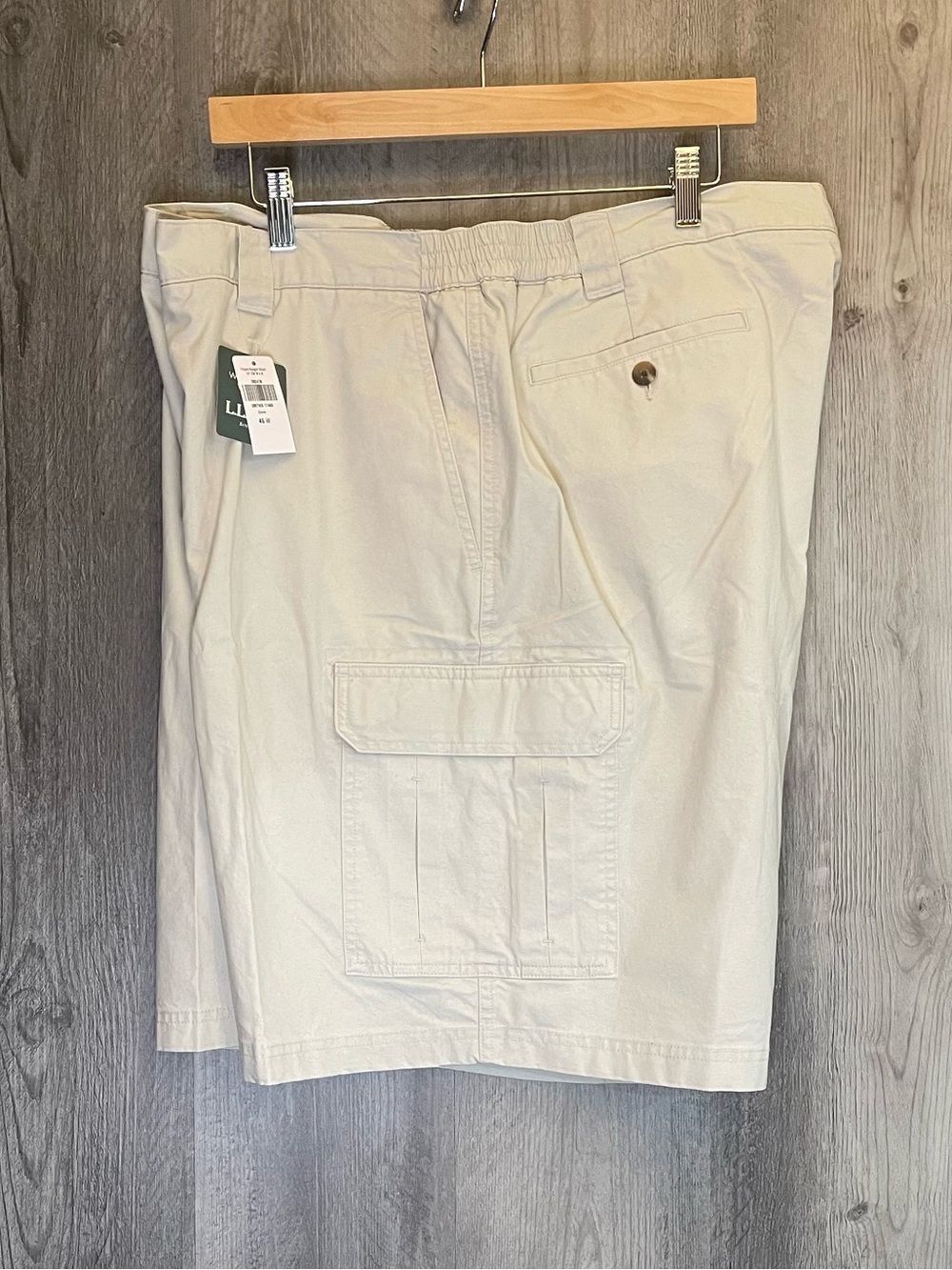 L.L. Bean Men's Cargo Shorts - Light Beige